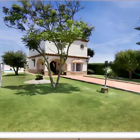 Encantadora Y Espaciosa Piscina Privada Y Terraza Exclusivas Familias